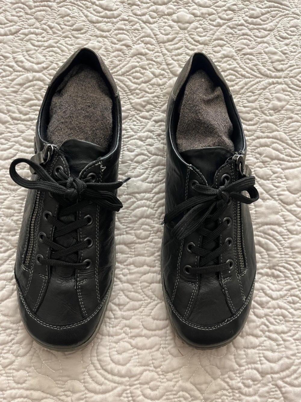 Remonte Black Leather Lace-Up Oxford with Side Zipper